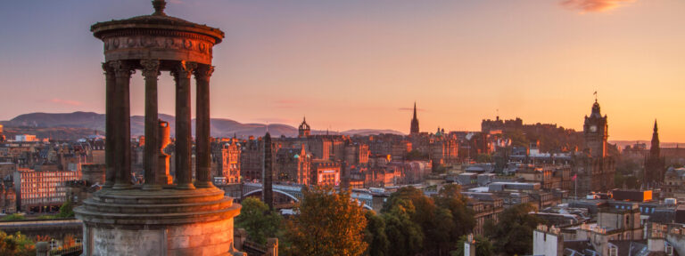 modelo-capa-guia-de-destinos-3200x1200